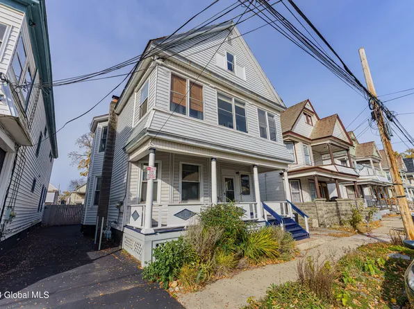 22 Swan Street, Schenectady, NY 12307