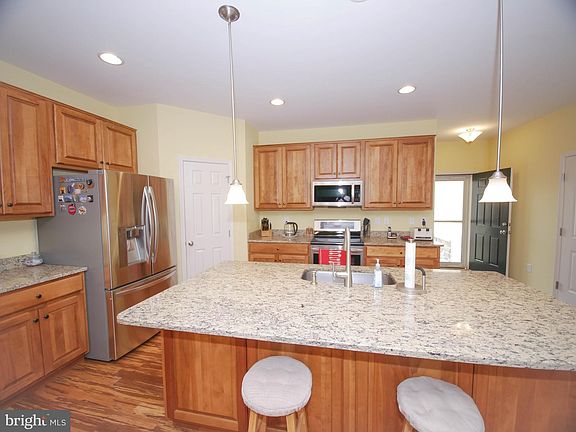 5th image of 17921 Constitution Cir