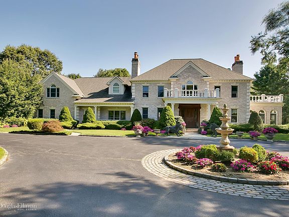 2nd image of 5 Bel Air Ct