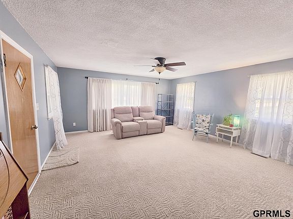 2nd image of 728 McDowell St