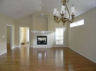 5440 Stayman Dr, Roanoke, VA 24012