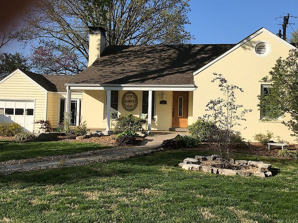 1st image of 204 Marilyn Dr