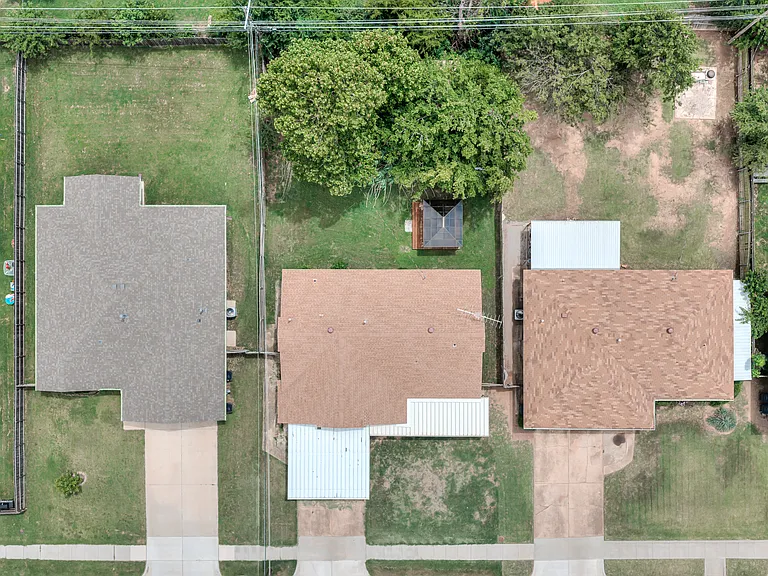 106 N Norman Ave — Photo 34