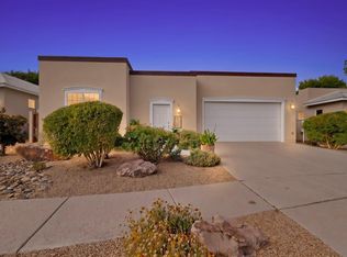636 Rio Azul Ln NW, Albuquerque, NM 87104