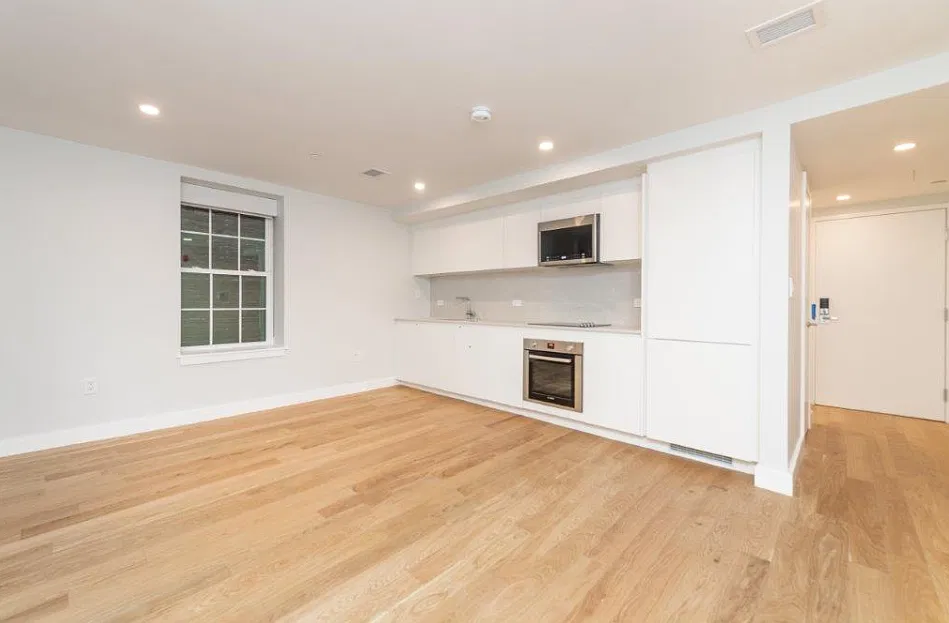 1 bed, 460 sqft, $2,800 — Photo 1