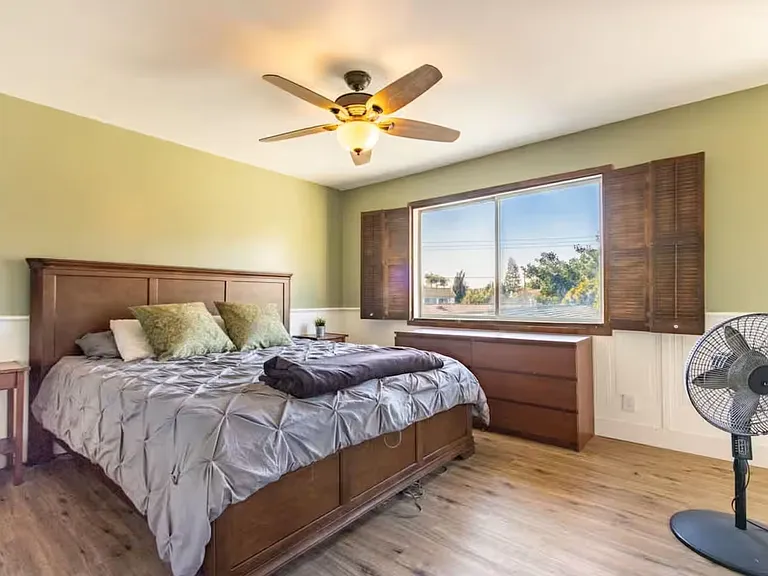 2123 Mary Way — Photo 24