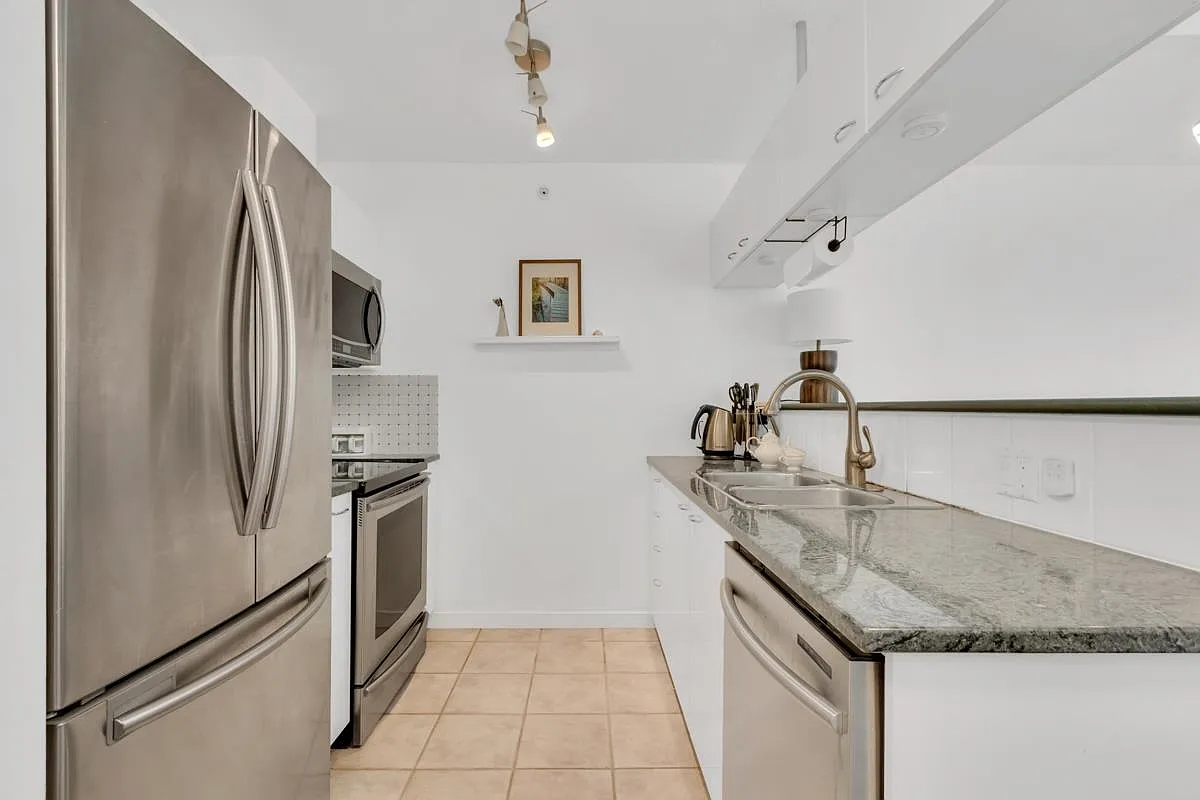 1 bed, 592 sqft, $2,550 — Photo 2