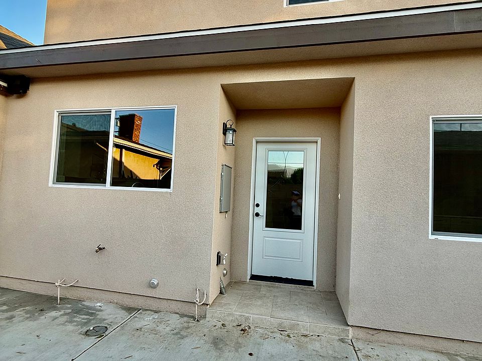1st image of 5607 N Muscatel Ave #B