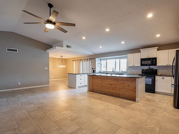 5th image of 1038 W Obispo Ave
