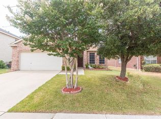 1028 Harriman Dr, Saginaw, TX 76131