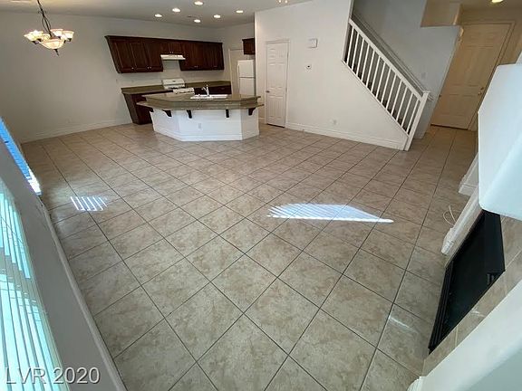 3rd image of 113 Water Hazard Ln