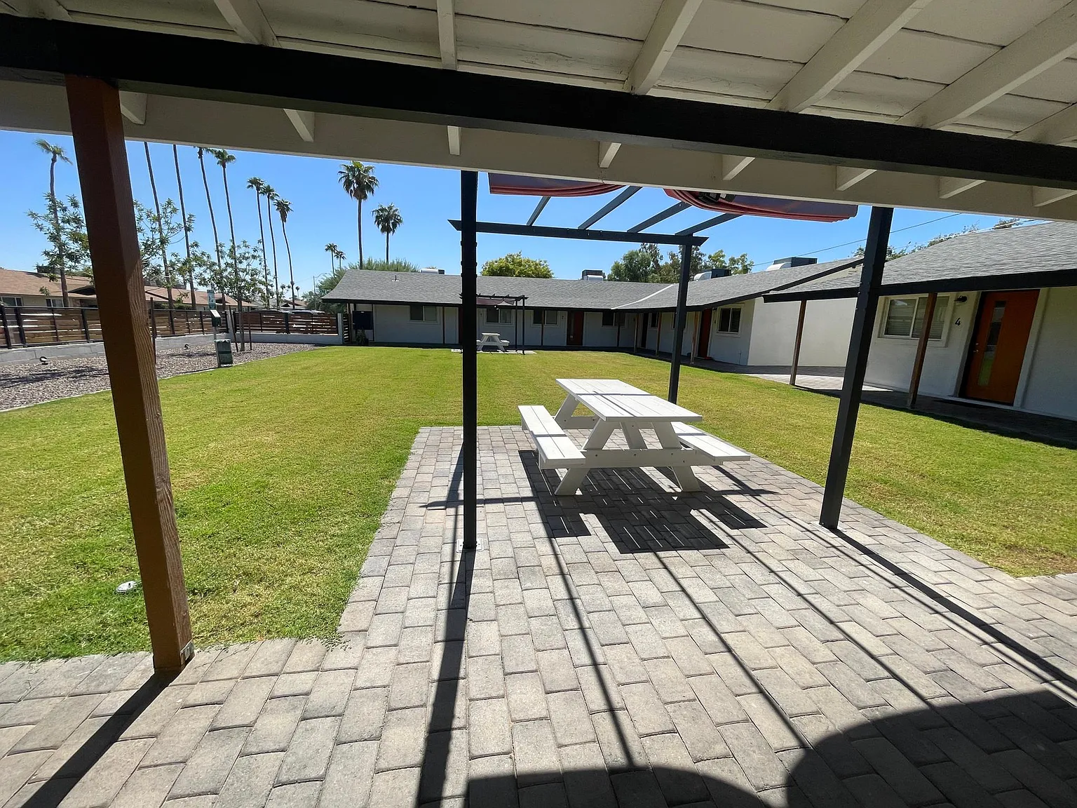 1 bed, 825 sqft, $1,200 — Photo 4