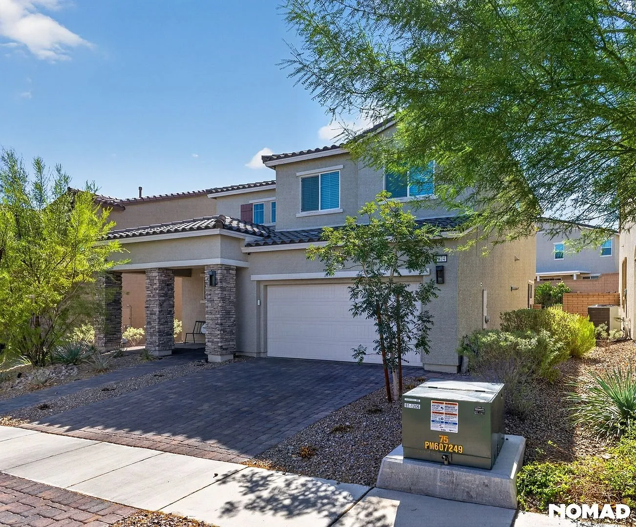 Stunning 4BR House in Henderson — Photo 3