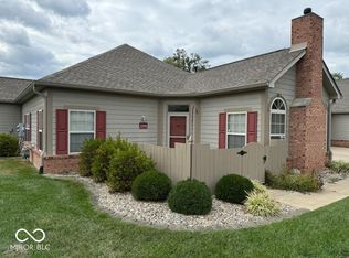 1088 Laurelwood Ln, Greenwood, IN 46142