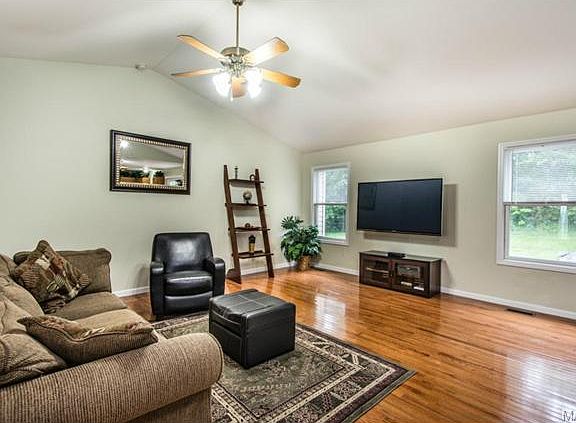 3rd image of 3846 Bedford Pointe Dr