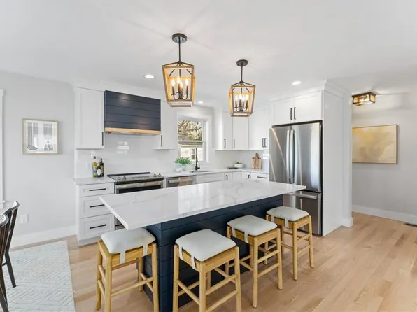 20 Magnolia Ln Unit D, South Kingstown, RI 02879