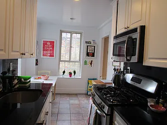 Rented by Rita S Citrin, LREB