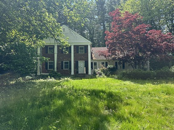 2nd image of 8 Pennock Rd