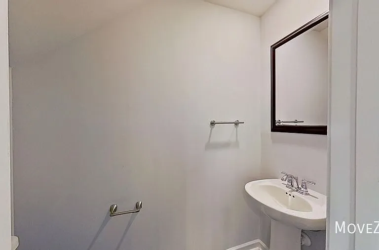 9319 Vineyard Grove Ln NE — Photo 12