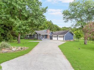 412 Perry Rd, Armuchee, GA 30105