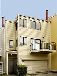 1st image of 19 Hillview Ct