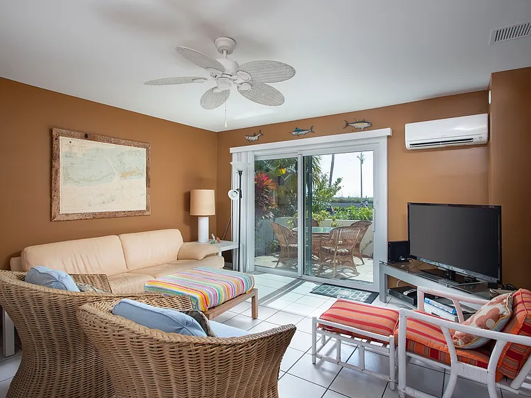 2601 S Roosevelt Blvd #B103 — Photo 2