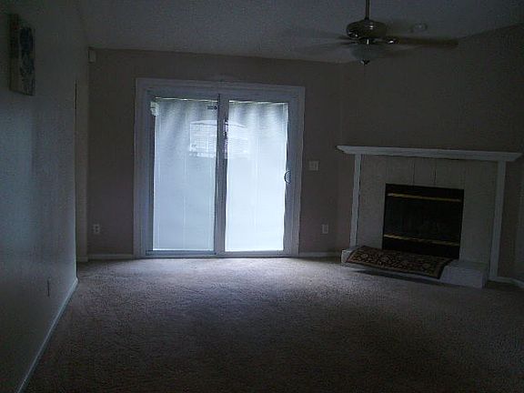 4th image of 5371 Vivera Ln