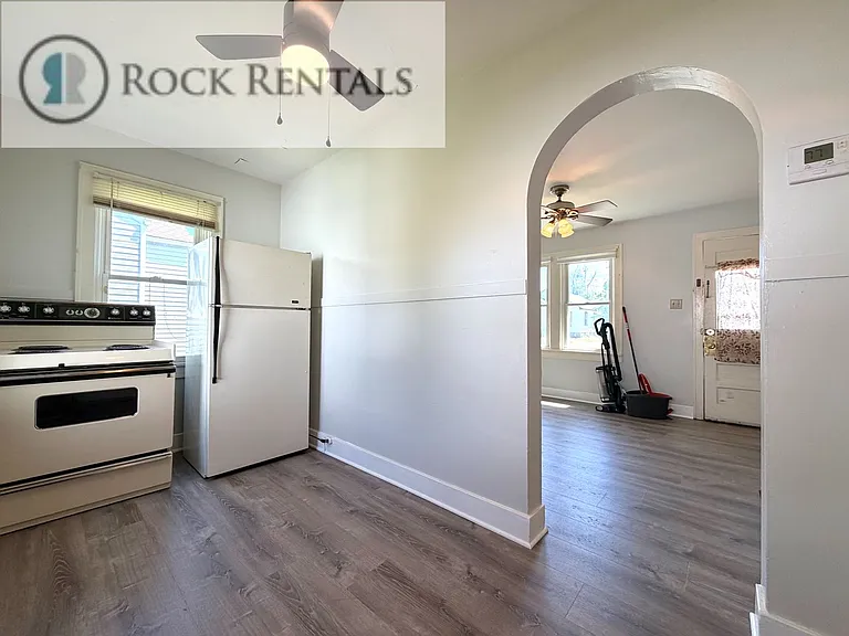 1401 N Monroe St — Photo 6