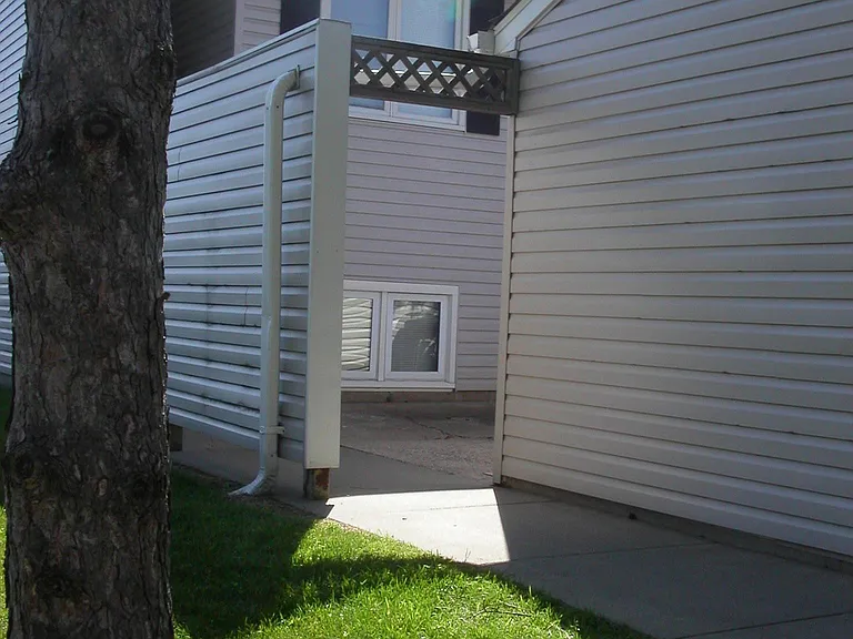 8351 W 100th St — Photo 4