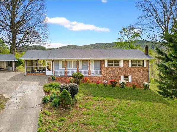 82 Landis Rd, Marion, NC 28752