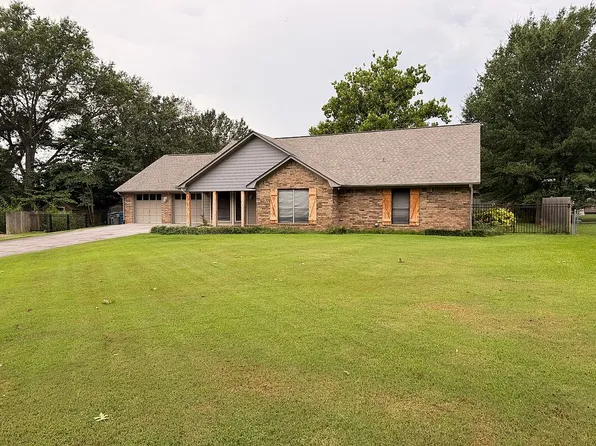 9 Chester Cv, Conway, AR 72034