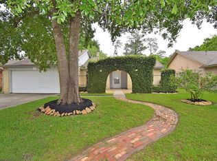 10007 Loch Dane Dr, Houston, TX 77070