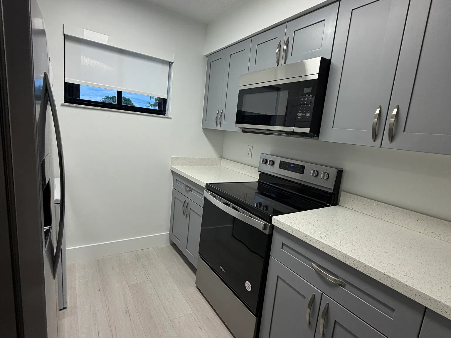 2 bed, 824 sqft, $2,350 — Photo 2