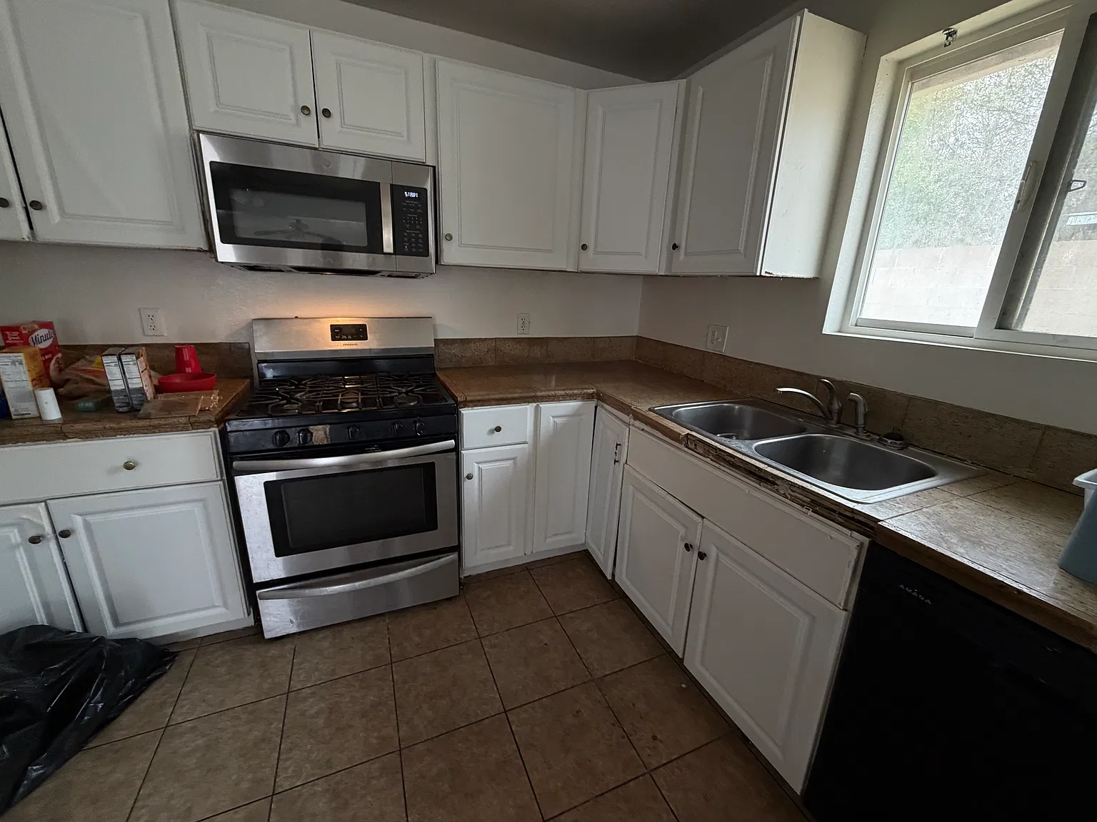4 bed, 1481 sqft, $3,474 — Photo 3