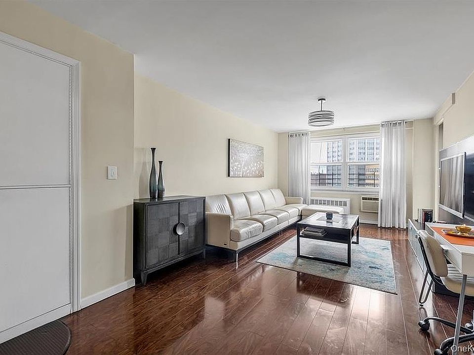 1st image of 61-15 97th St APT 6A