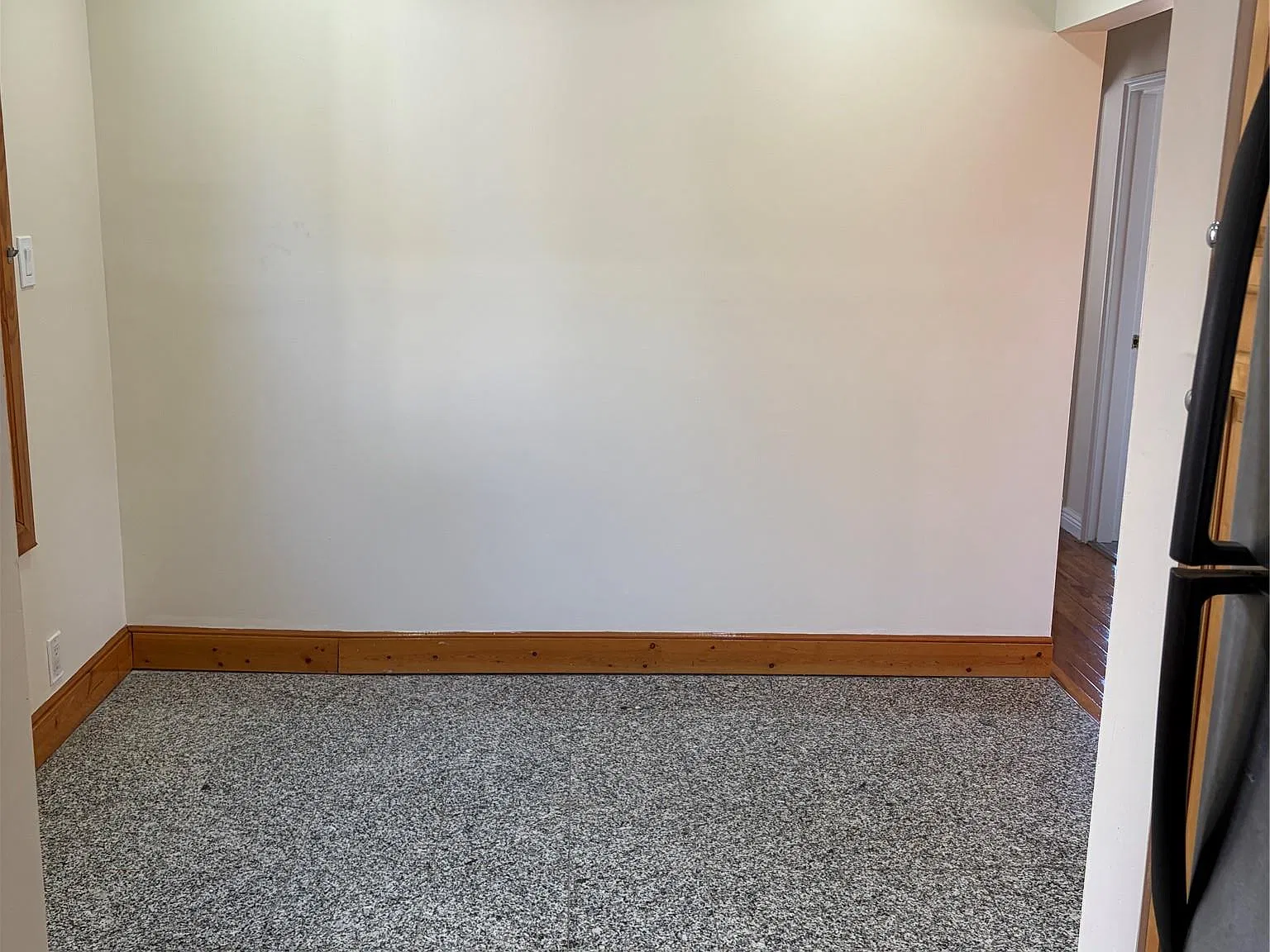 4 bed, 2.0 bath, 1739 sqft, $4,000 — Photo 4