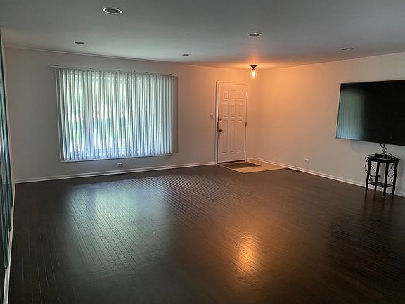 5th image of 273 W Kimbell Ave