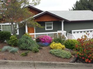 2042 Linnell Ave, Roseburg, OR 97471