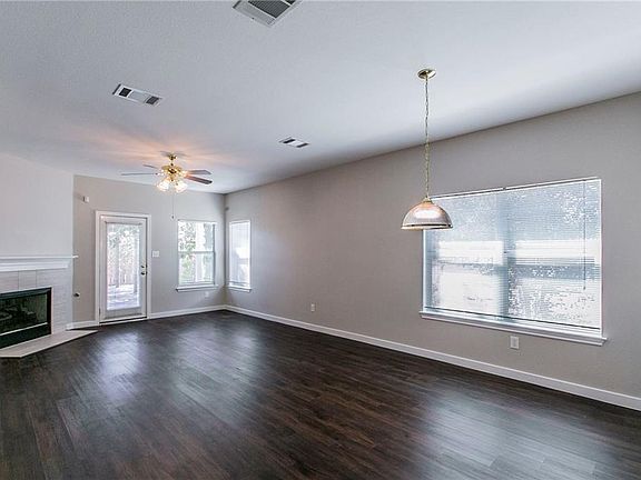 3rd image of 724 Camino Alto Dr