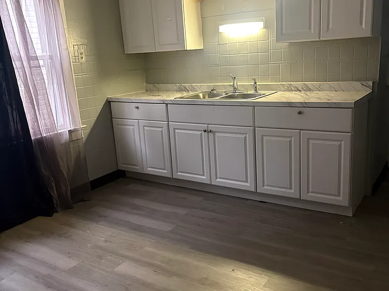 99 Gerald Ave #B — Photo 1