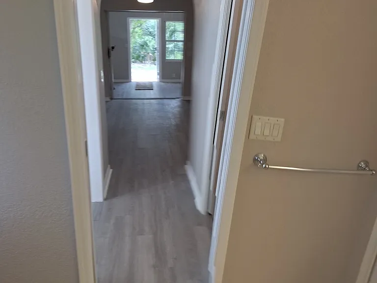 1291 Beacon Dr — Photo 10