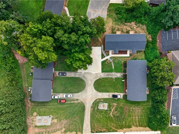 1135A&B 1141a&b 1147a&b S Cox St, Asheboro, NC 27203
