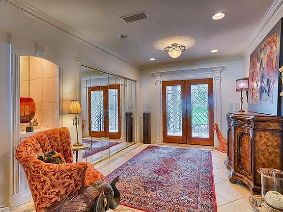 3rd image of 6000 Bahama Shores Dr S