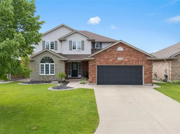 105 Augusta Blvd, Sarnia, ON N7W 1C6
