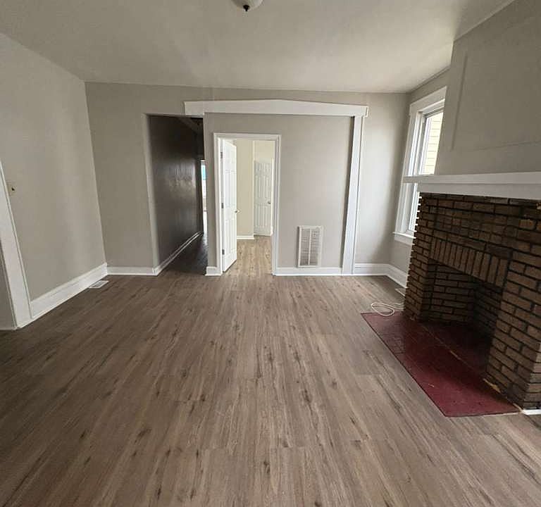 1st image of 203 Renner Ave Floor 3