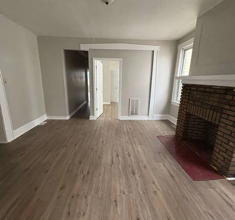 203 Renner Ave #3