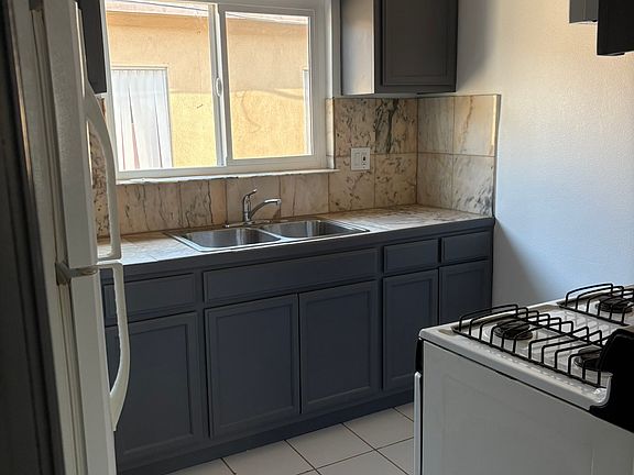 5th image of 1936 S Sherbourne Dr APT 6