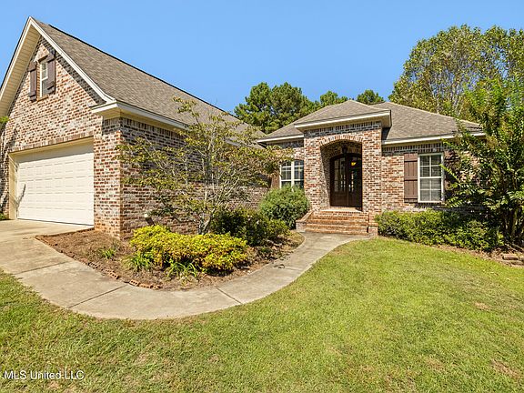 5th image of 74 Bellepointe Cir