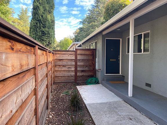 2nd image of 16 Terrace Ct #18