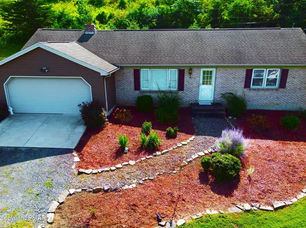 132 Arbutus Park Rd, Bloomsburg, PA 17815